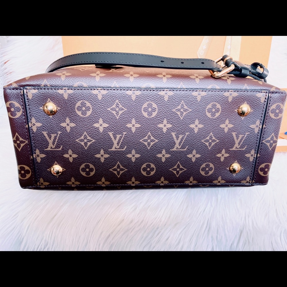 🍾🥂⛔️SOLD!⛔️🥳Louis Vuitton Tote Handbag - Picture 5 of 16